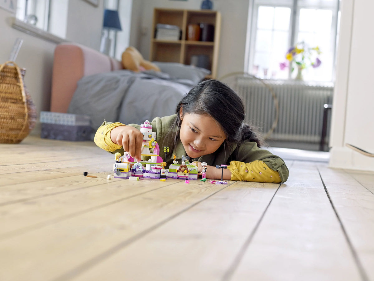 LEGO Friends Creative Building Toy (361 Pieces) Y309632