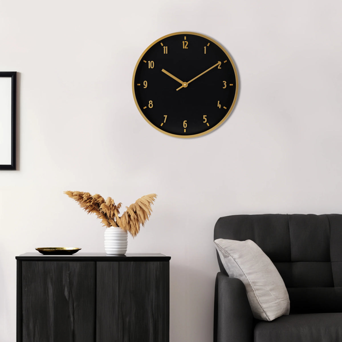 20" Round Indoor Black and Gold Analog Wall Clock with Arabic Numbers H755