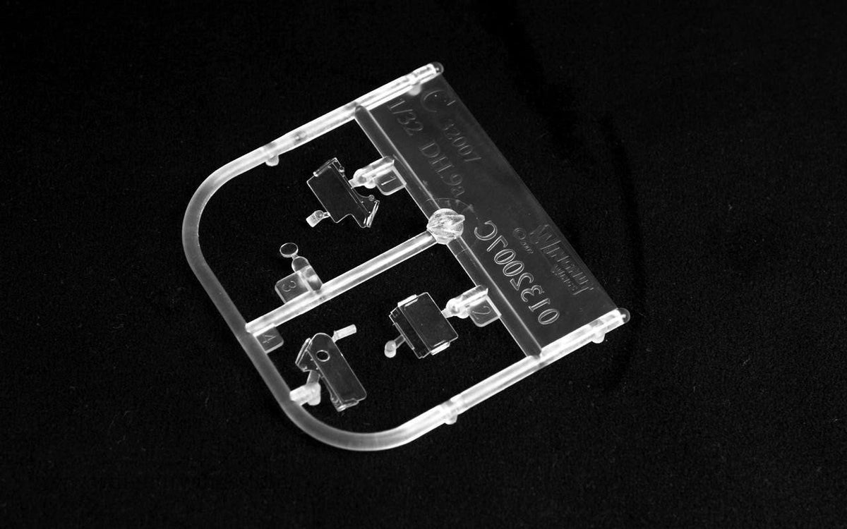 1/32 Scale Plastic Model Kit S561