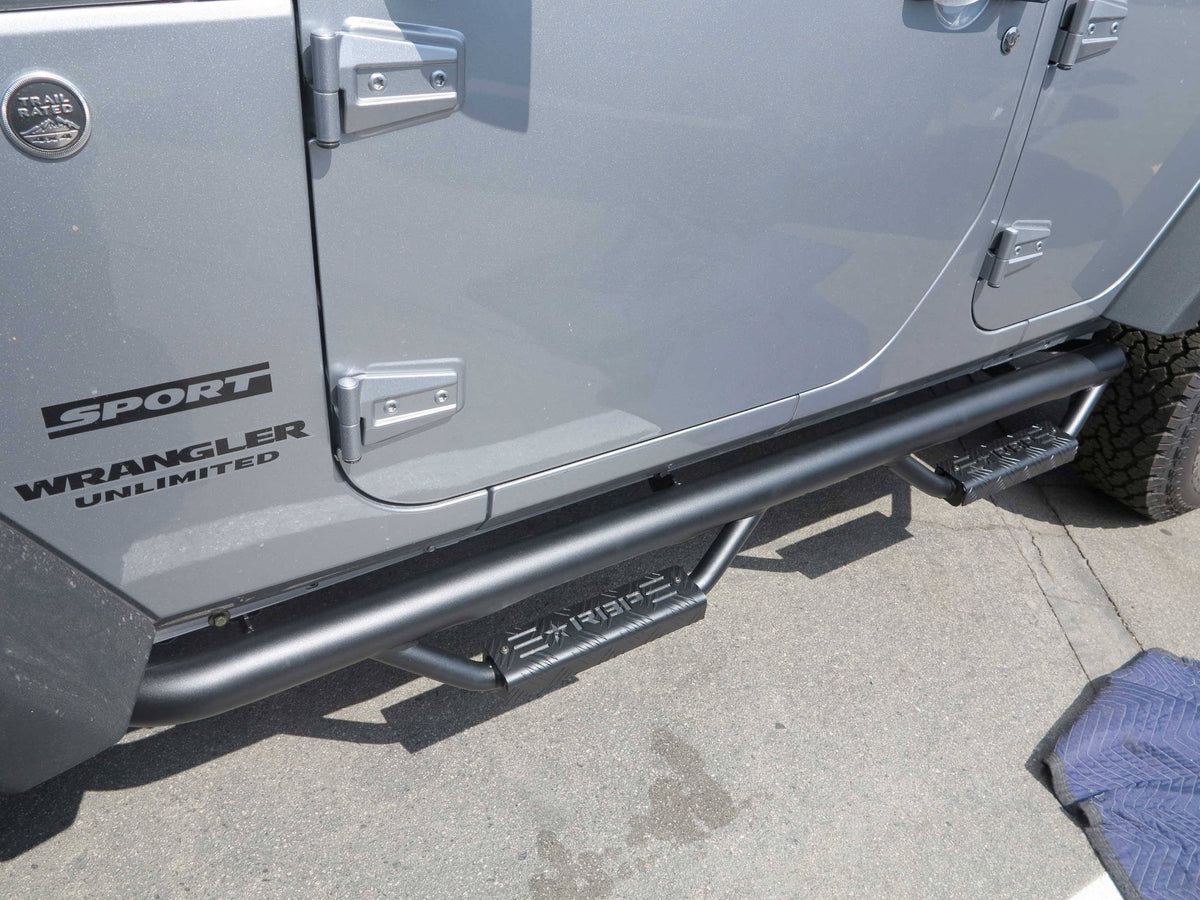 Black Locking Fuel Door for Jeep Wrangler JK V318
