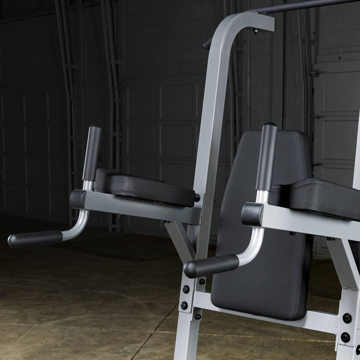 Vertical Knee Raise Dip Pull Up Station G40820