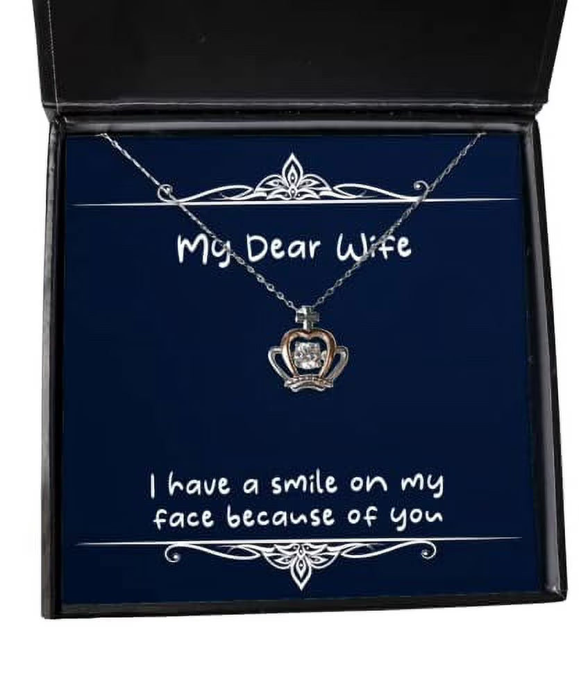 Wife Crown Pendant Necklace H595544