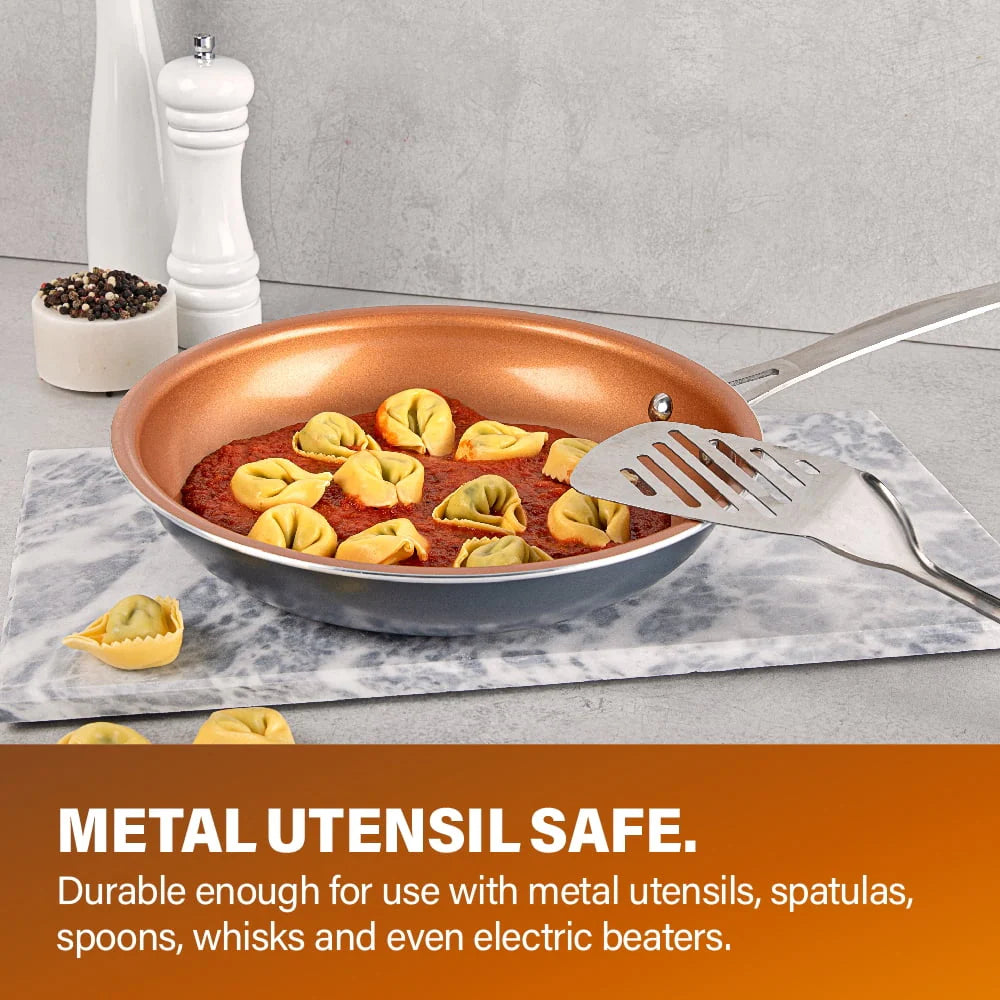 32 Pcs Nonstick Cookware Bakeware and Food Storage Set E7467