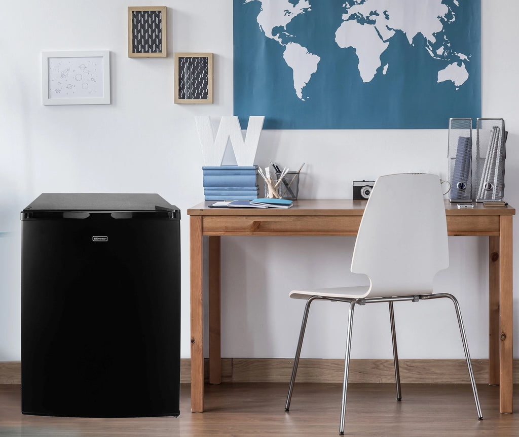 Compact Single Door Refrigerator D92282