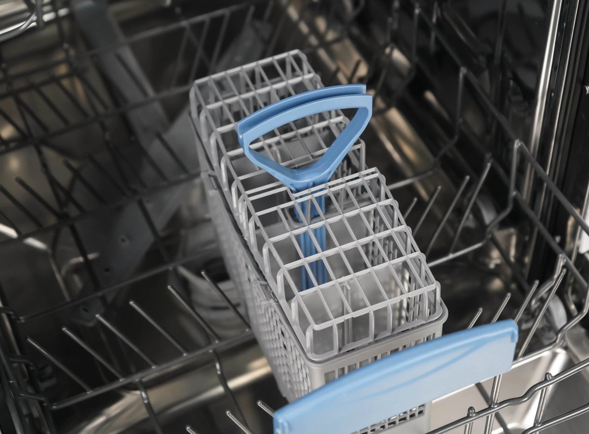 18 Wide Built-in Dishwasher in White J385216