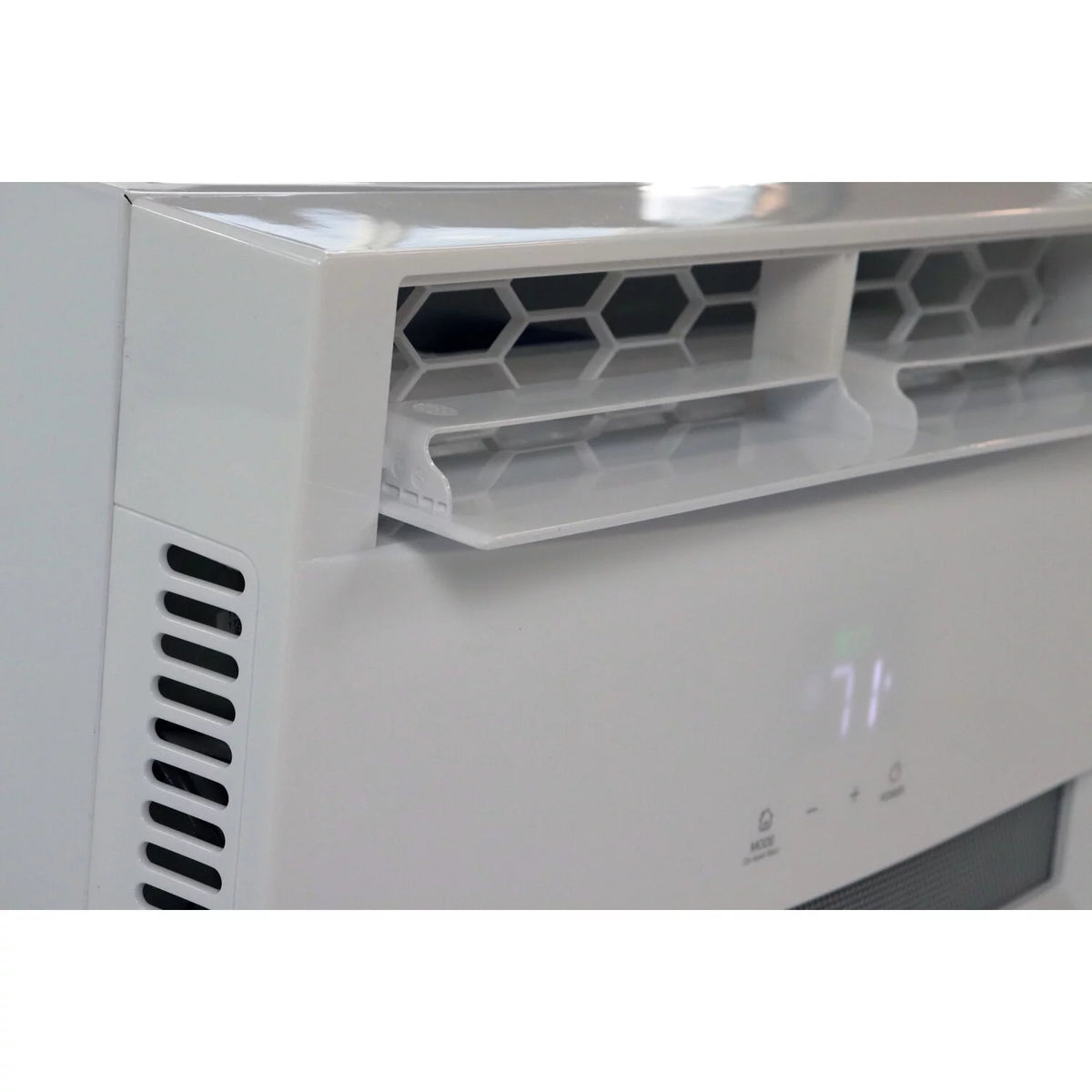 8,000 BTU Window Air Conditioner & Dehumidifier with Remote X3932
